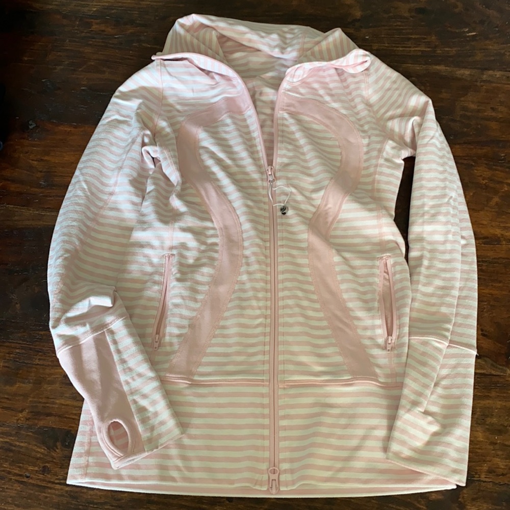 Lululemon sweatshirt